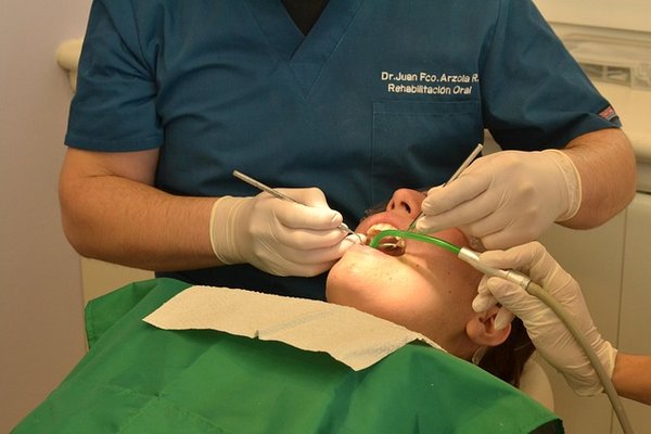Les enjeux juridiques pour les chirurgiens-dentistes expliqués